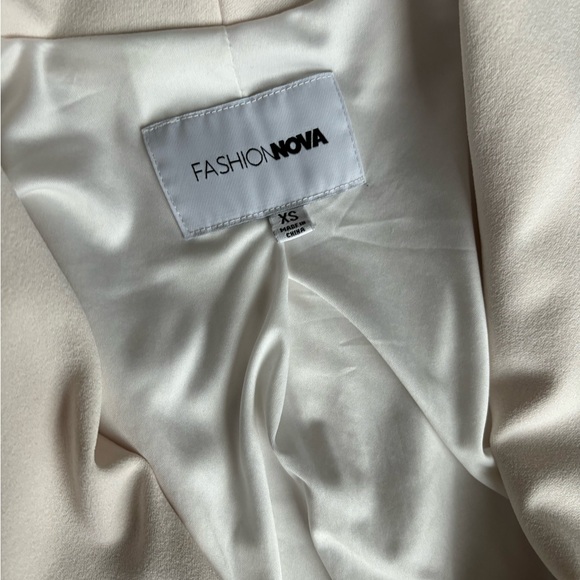 Fashion Nova Sasha Open Front Blazer - Cream Size XS - Picture 6 of 7